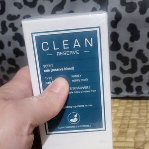 Clean Researve Rain. Hair Hydration.